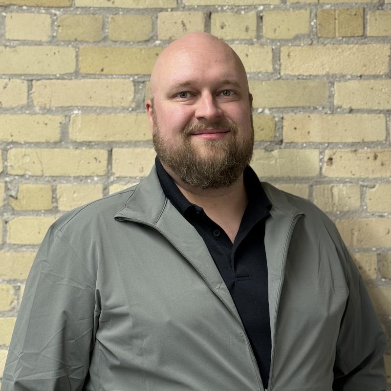 Photo of Colin Elliott